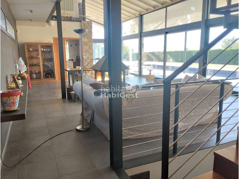 Foto cdecbd35-9f85-4552-a63d-224402f1aa5a. Casa con parcheggio piscina in Cervià de Ter