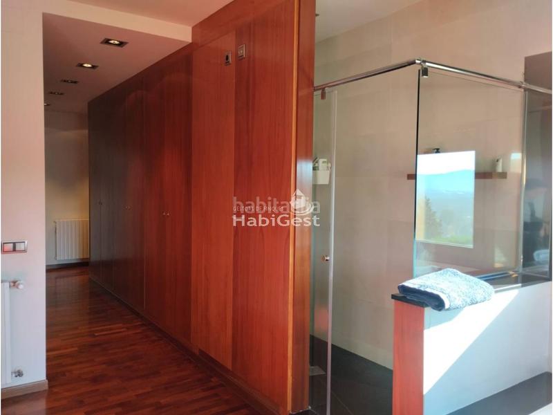 Foto da10de45-4f3c-41fd-8a8a-ca476dab6375. Casa con parcheggio piscina in Cervià de Ter