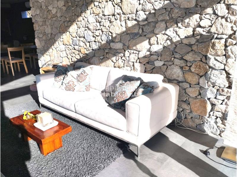 Foto ef15eaed-cf86-4bd0-b95e-e12ab6de182c. Casa con parcheggio piscina in Cervià de Ter