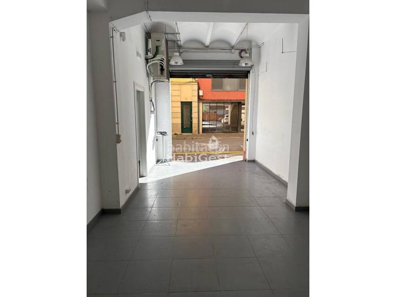 Foto 049501ae-0ac3-42a8-bcac-201a6de660e9. Affitto locale commerciale in Eixample Sud-Migdia Girona