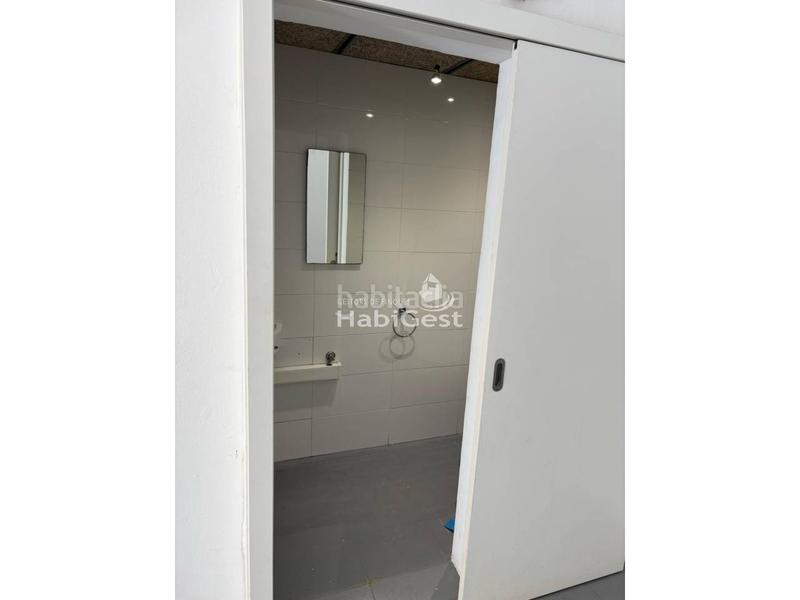 Foto d0e7a804-d3bc-4b86-a8a1-772c8d6a2ef6. Affitto locale commerciale in Eixample Sud-Migdia Girona