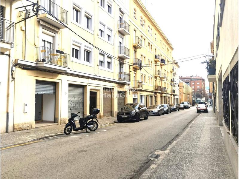 Foto fca45227-6c34-4194-af77-15eed2aa6c5a. Affitto locale commerciale in Eixample Sud-Migdia Girona