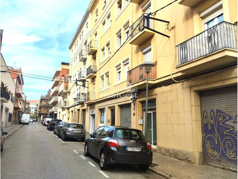Foto 03dffcc7-645a-4cff-a3dc-6ed949cf0a17. Location local commercial dans Eixample Sud-Migdia Girona
