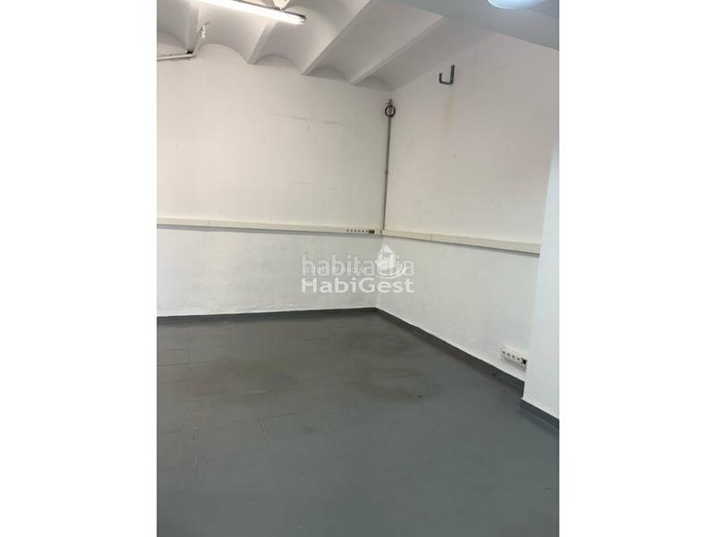 Foto d3696b6c-1445-4f41-b74c-a37301c40a68. Location local commercial dans Eixample Sud-Migdia Girona