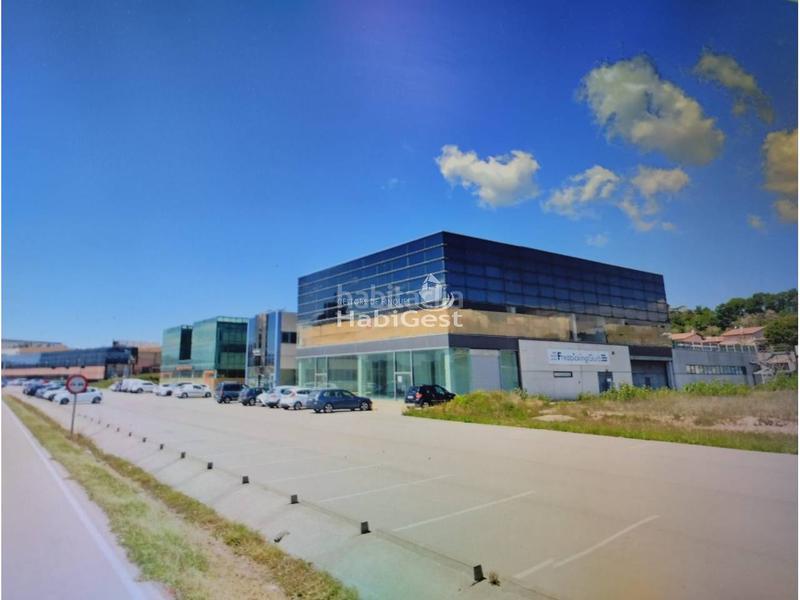Foto a543686a-eec9-46f4-83d5-ffe151ed9539. Nave industrial nave comercial en venta en Gurb