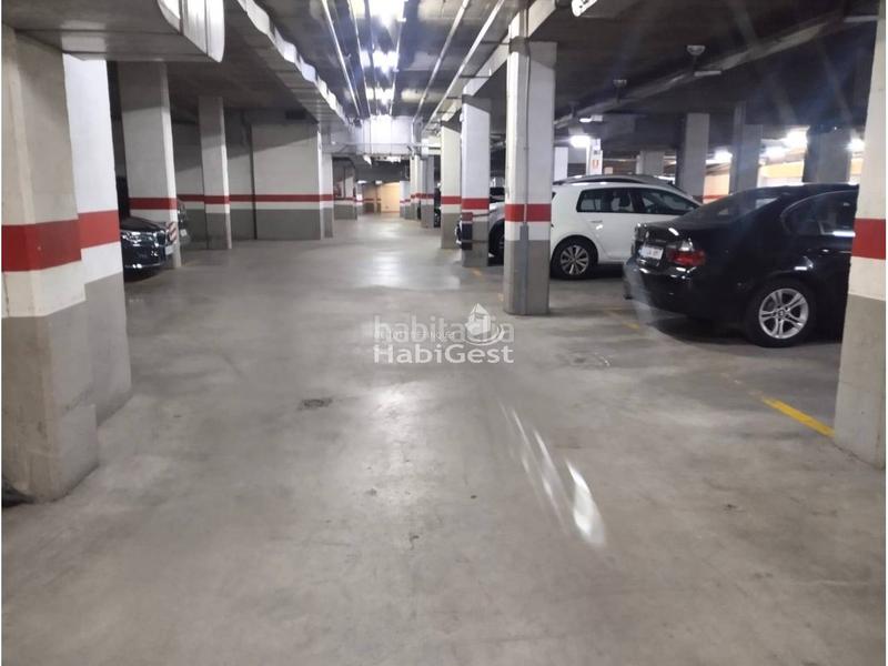 Foto 5627011a-7956-4729-8855-71b84c10ea48. Affitto posto auto in Eixample Sud-Migdia Girona