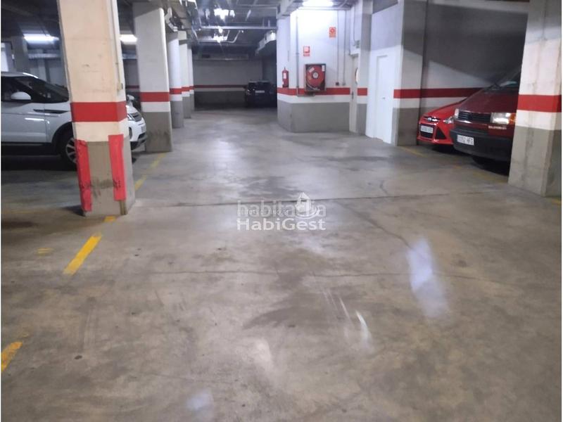 Foto 6cab813d-f521-405e-bbbd-ad0ad825fedd. Affitto posto auto in Eixample Sud-Migdia Girona