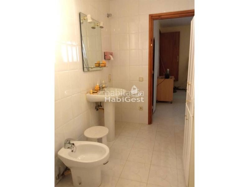 Foto 184deb47-aeab-44df-ad10-68c41b8d965b. Chalet casa en venta en Ogassa