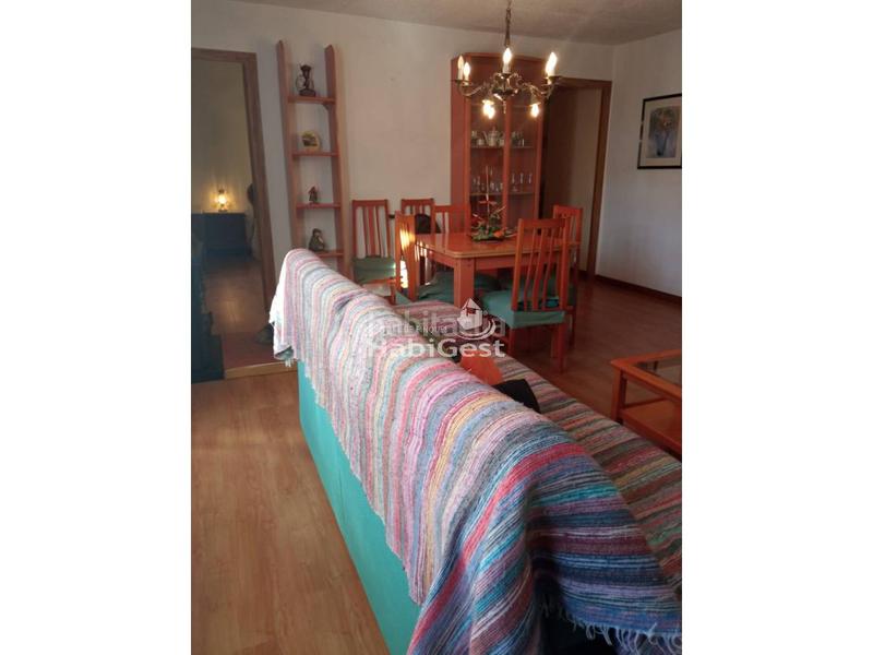 Foto 6b8c8e1f-3a66-46c3-ad26-5fb77e95340c. Chalet casa en venta en Ogassa