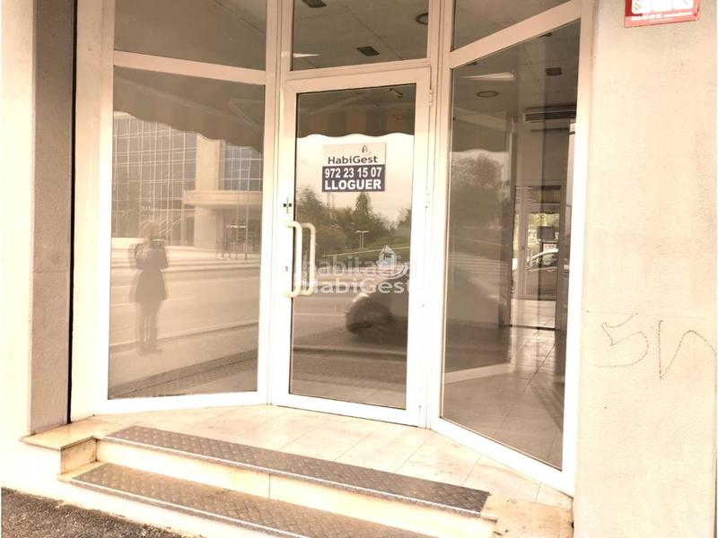 Foto a4eb3c10-f2af-417b-bf32-29cc0e462329. Lloguer local comercial a Eixample Sud-Migdia Girona