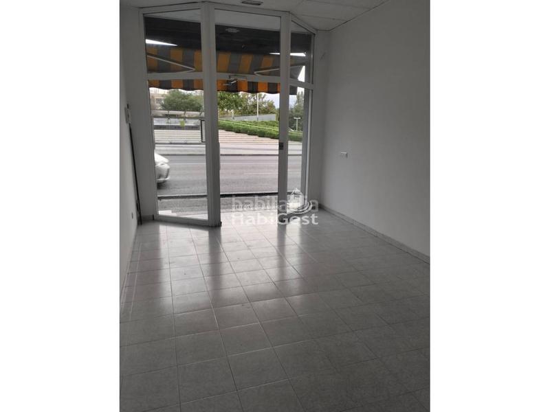 Foto 8a4b3ec7-41ed-475d-a910-84dcac5ce2dc. Rent business premise in Eixample Sud-Migdia Girona