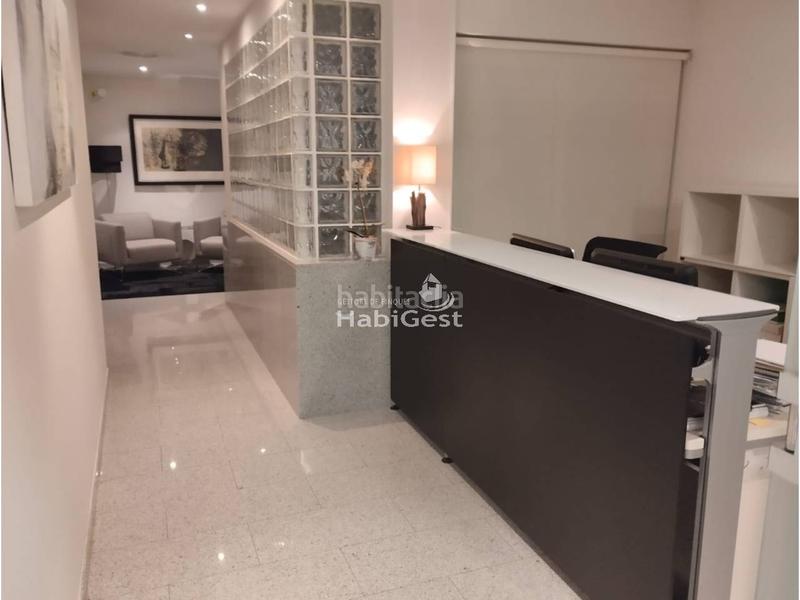 Foto 90617dde-33dc-4d84-9620-c52bcca4a9e7. Lloguer oficina a Eixample Nord Girona