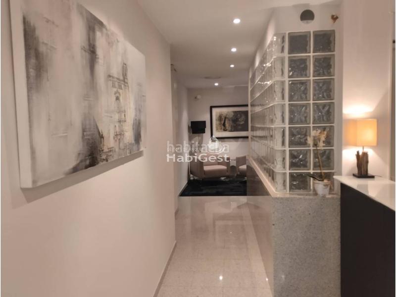 Foto df7bf26c-1bd6-43ab-b1f8-cafb93b3fdf8. Lloguer oficina a Eixample Nord Girona