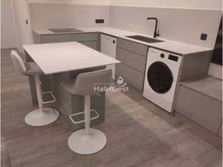 Lloguer Pis  Calle ferreries velles. Piso en alquiler en barri vell17004