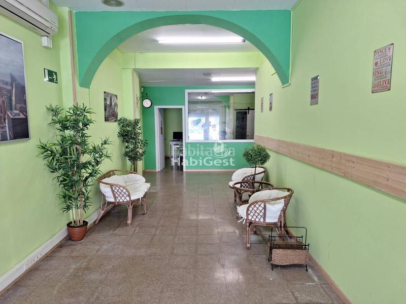 Foto d2e36bc5-e6b4-44d4-8c65-aa7ffa3afd24. Affitto locale commerciale in Eixample Sud-Migdia Girona