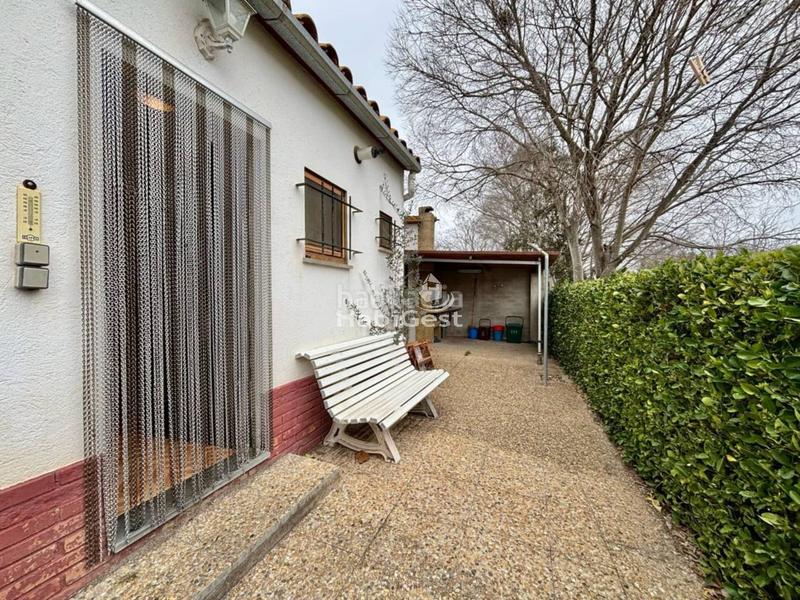 Foto 1ee51edf-a367-45b7-b6f3-b3eeff401b0c. Alquiler casa  en perfecto estado con amplio jardin en Sarrià de Ter
