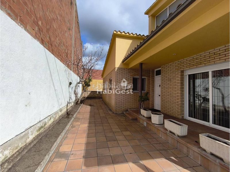 Foto ba546a36-631c-4bfd-873e-4c6205b863e4. Lloguer casa aparellada amb calefacció a Cassà de la Selva
