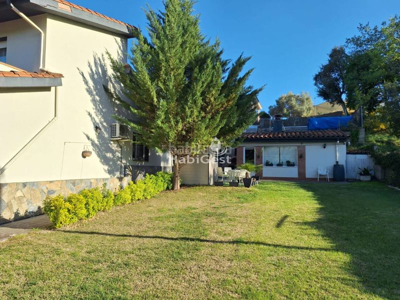 Foto 279330f6-4af9-464c-9e50-c891b31c9b16. Casa amb calefacció aparcament a Vilobí d´Onyar