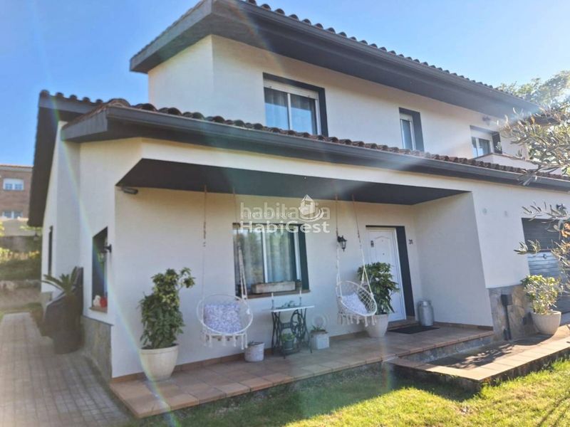 Foto 306f7080-3b15-48fc-9c99-af8b6f276ee3. Casa amb calefacció aparcament a Vilobí d´Onyar