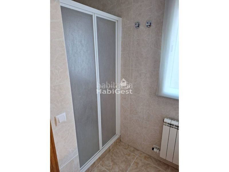 Foto 5ca9b9a8-0d03-475c-9dc8-7bc58c3629e8. Casa amb calefacció aparcament a Vilobí d´Onyar