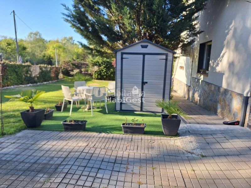 Foto 87ac81cd-5f71-4730-b9c0-e13f33e601c6. Casa amb calefacció aparcament a Vilobí d´Onyar