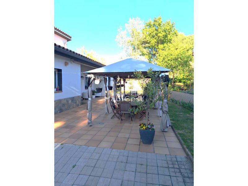 Foto 8a02b15b-a34a-4123-b301-bceb769c61eb. Casa amb calefacció aparcament a Vilobí d´Onyar