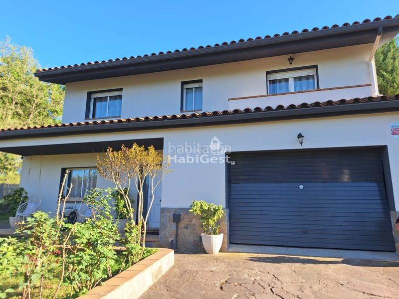 Foto c13fa659-d3c8-47d1-b5c2-3df66ccc5152. Casa amb calefacció aparcament a Vilobí d´Onyar