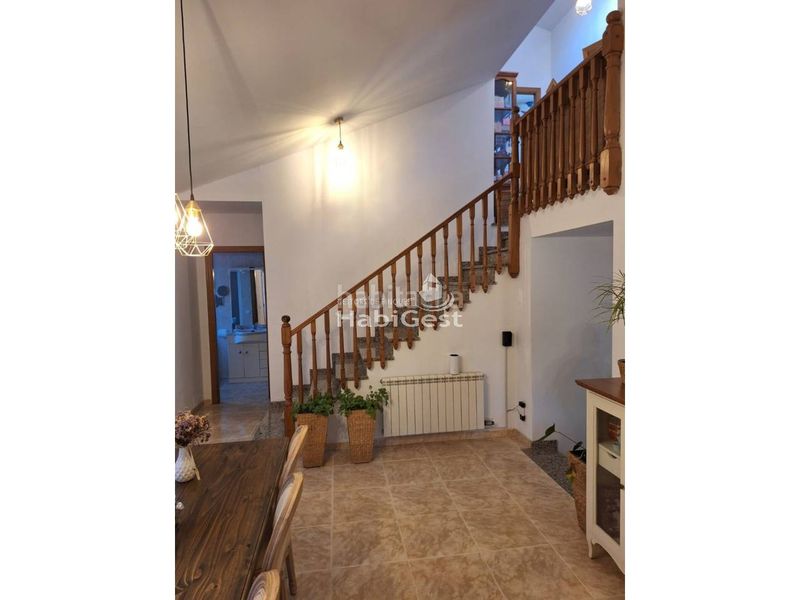 Foto ec7d4683-2b4f-4db3-a27e-9a97ad2f7752. Casa amb calefacció aparcament a Vilobí d´Onyar