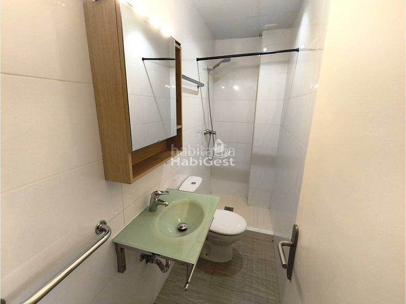 Foto 5abde058-6f0a-4952-a2b9-780af95f655e. Lloguer pis a Nucli Antic Escala (L´)