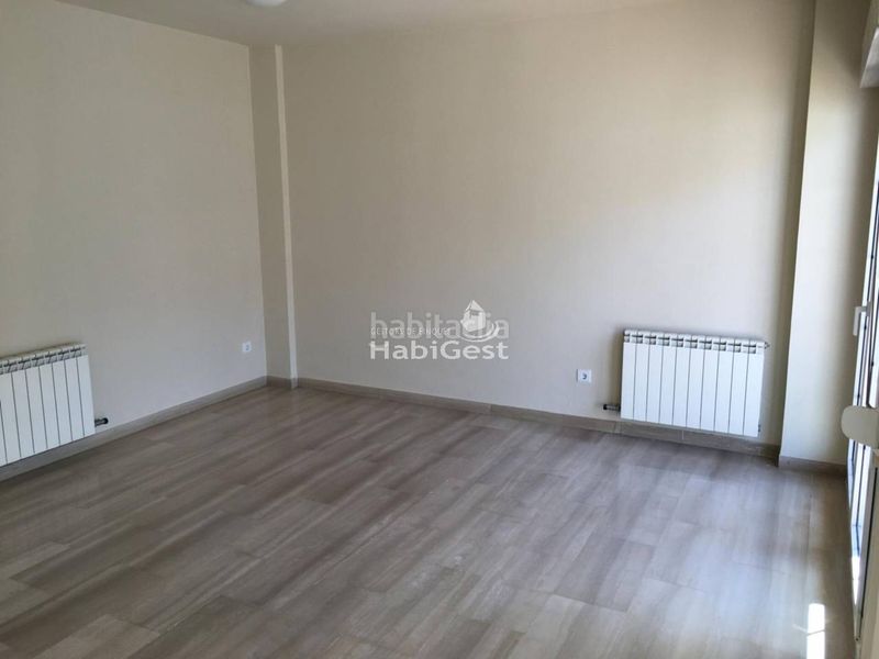 Foto a57ff818-fa62-40ff-9ed4-8b1d00171f7c. Casa adossada amb calefacció aparcament a Quart