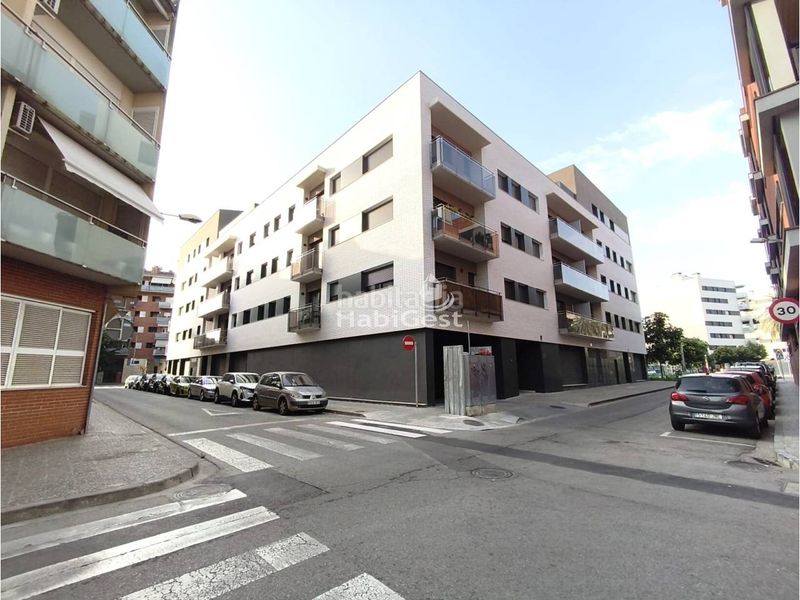Foto 0fa436d0-48f6-4cda-b358-576a34d230e1. Affitto posto auto in Eixample Sud-Migdia Girona