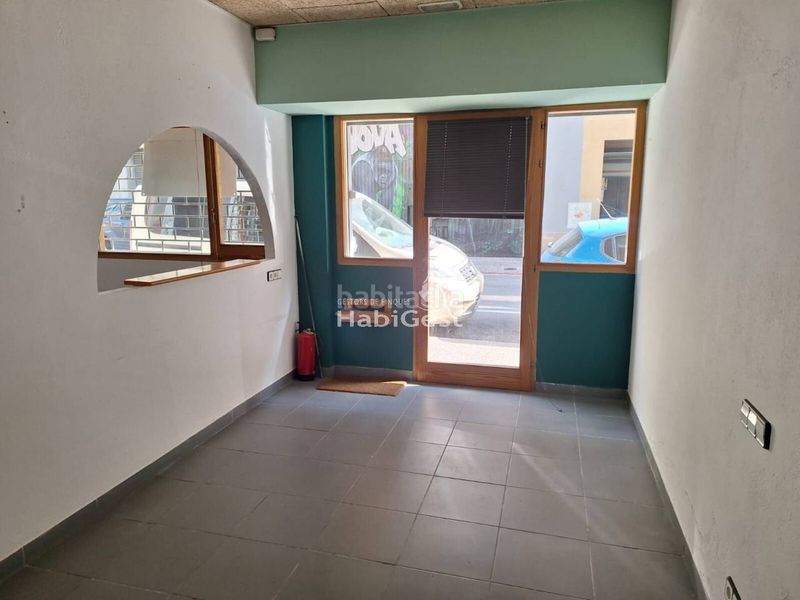 Foto a6774aea-c082-41bb-8e6e-cab542929a21. Local comercial a Eixample Sud-Migdia Girona