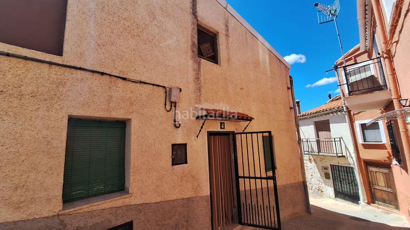 Foto 65d4d9aa-f60b-49f0-96b7-9732310b5c7e. Casa adosada en Mira