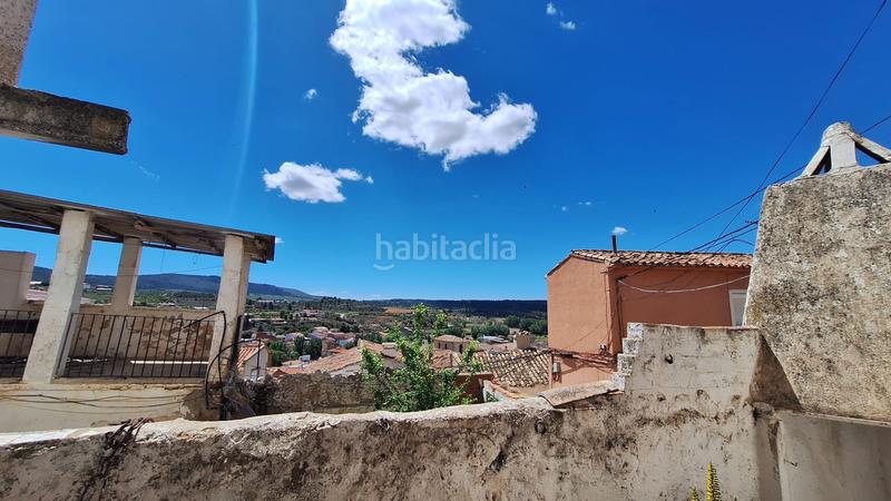 Foto 84fe037f-496b-4b80-84fb-f67f057f1784. Casa adosada en Mira