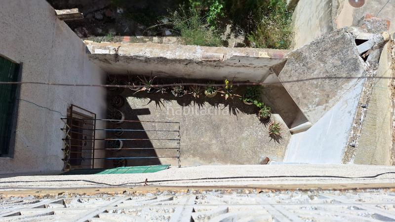 Foto a5dde0e3-ff10-4954-a2fc-f6e10f205a90. Casa adosada en Mira