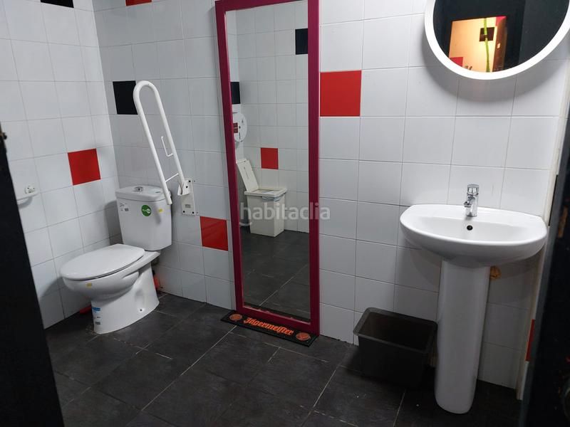 Foto 43e7293b-c27c-4cbd-95fe-f82dc2392acb. Local comercial se vende local en zona Ciutat Jardí en Valencia