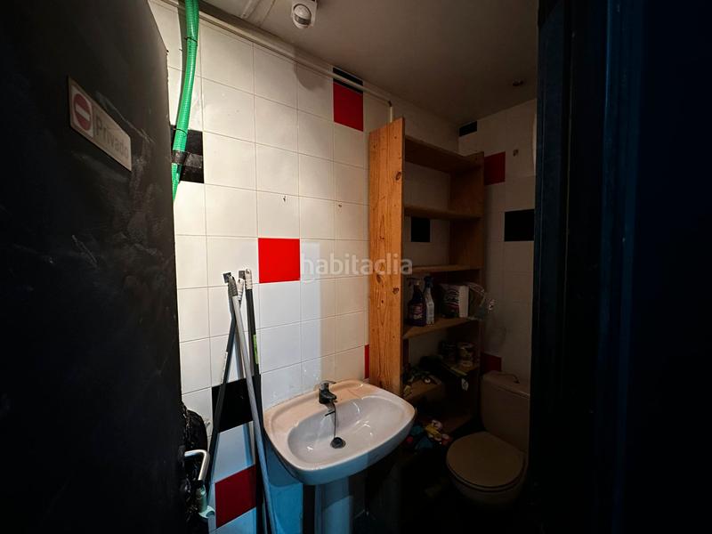 Foto 7ee3a6ae-adb7-4d71-930b-89593fcbc744. Local comercial se vende local en zona Ciutat Jardí en Valencia