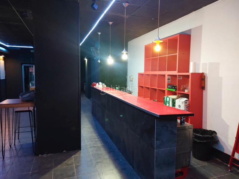 Foto 9b049799-c6a1-43db-b3bb-d43182a2a76a. Local comercial se vende local en zona Ciutat Jardí en Valencia