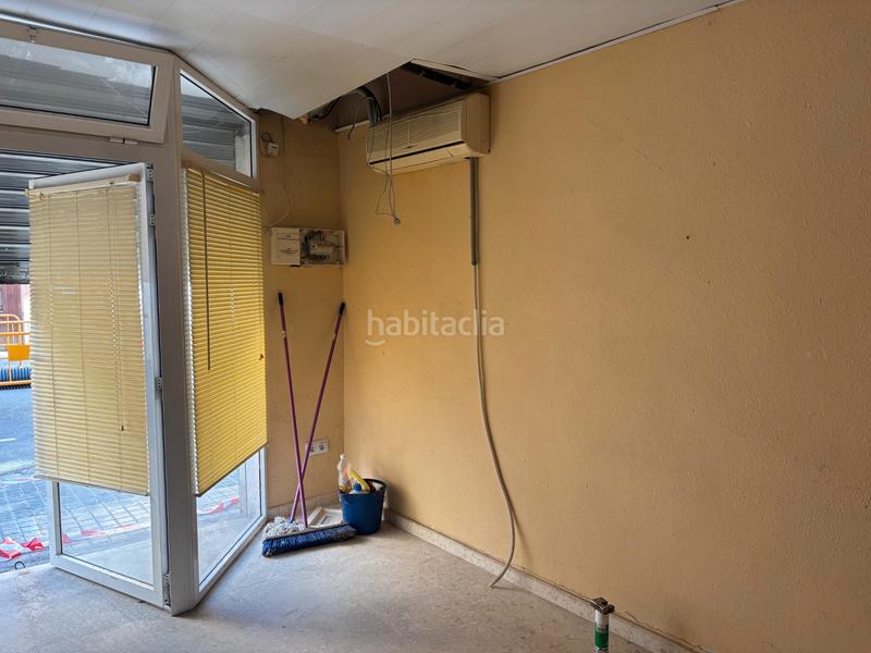 Foto 1dda468b-8352-4173-94c6-04194b93f8ce. Local comercial en Torrefiel Valencia