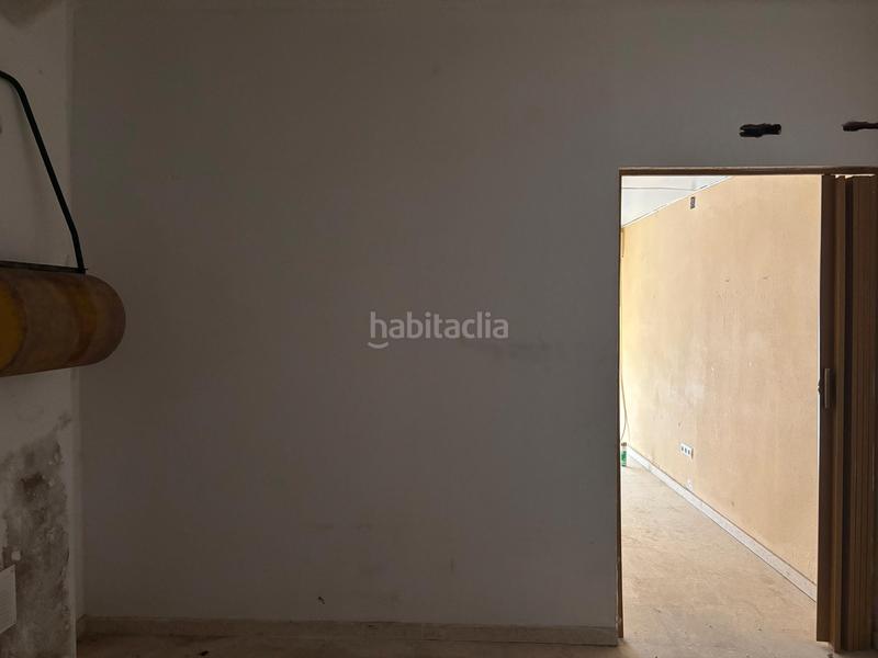 Foto c11e95e8-8885-4986-87f4-684289e31df1. Local comercial en Torrefiel Valencia