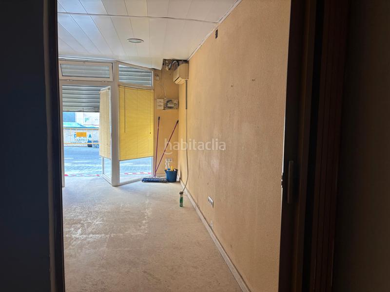 Foto d2488619-155f-41c5-83c3-f81a100c7171. Local comercial en Torrefiel Valencia