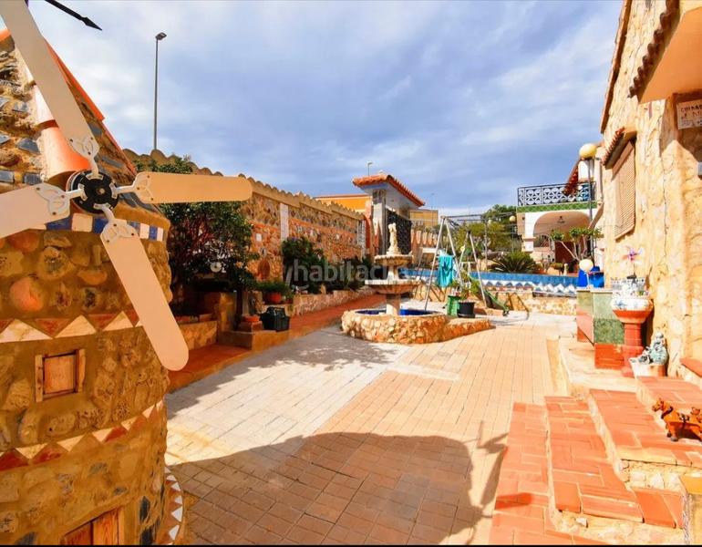 Foto d8814649-d48b-4125-a2de-3544a33d32d9. Chalet con parcheggio piscina in Montroy