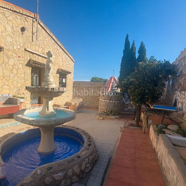 Foto 97e9be6a-f7d3-450e-9cd9-eb8f577998cf. Xalet amb aparcament piscina a Montroy