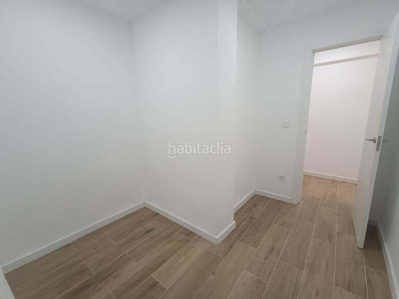 Foto c2107f19-4183-4126-b9ed-848ef9e1afcf. Piso en Camí Reial Valencia