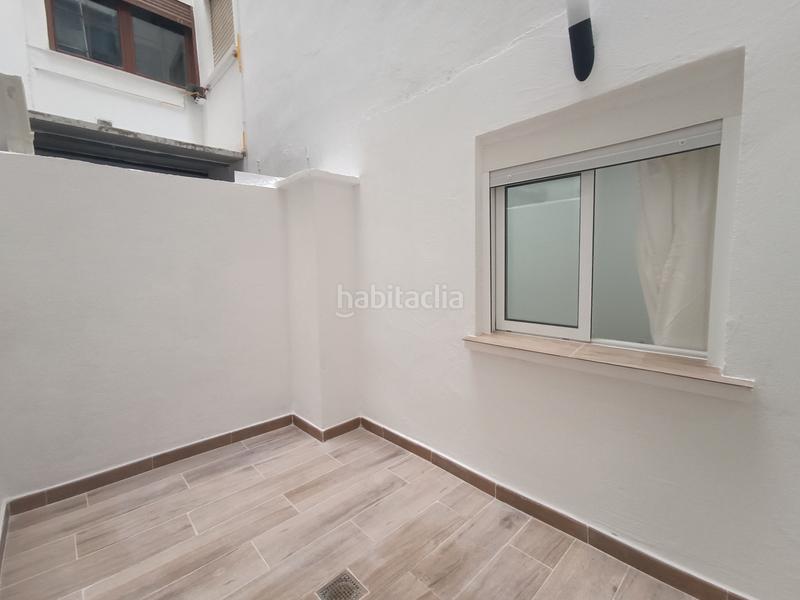 Foto e04a9758-da8f-4096-9b60-f1a05f50ee34. Piso en Camí Reial Valencia