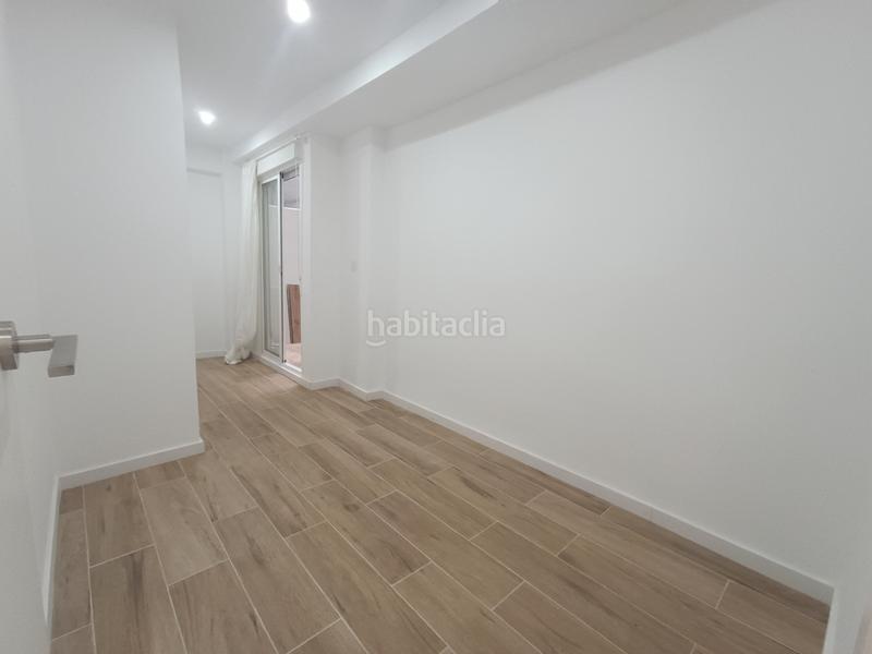 Foto faa8be6b-0195-42f6-a866-e6ca0618861a. Piso en Camí Reial Valencia