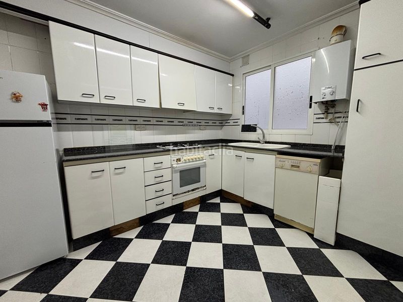 Foto 8b87eb89-ebf9-46bf-a26d-917a8a26f539. Rent flat in Russafa Valencia