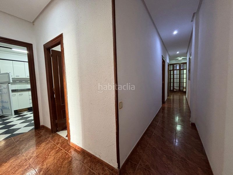Foto ea13ddf6-94df-4ffe-8aec-e17a62b916f6. Rent flat in Russafa Valencia