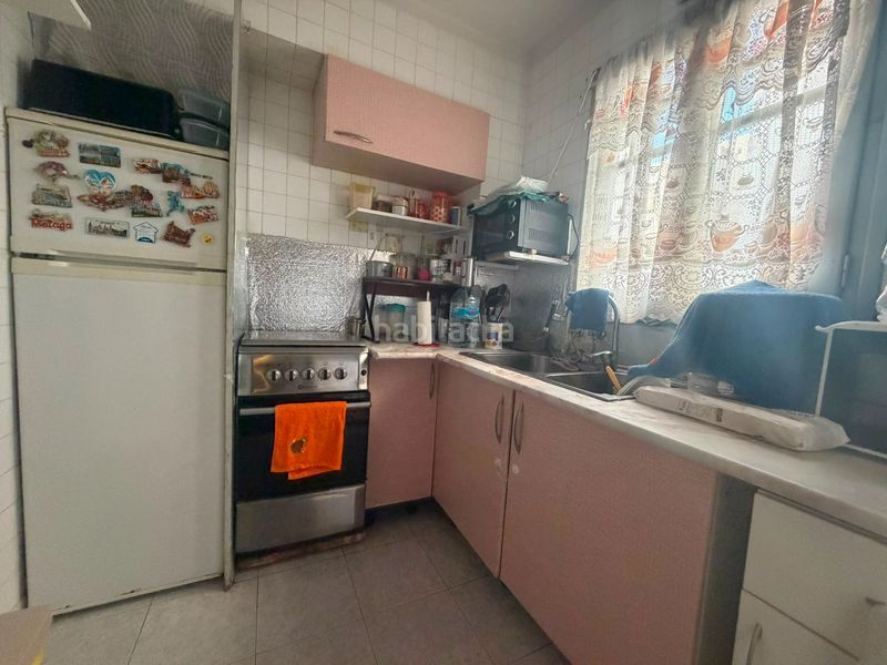 Foto 0405a58e-7450-490c-ab59-7720faaae188. Pis a Zona Concordia Burjassot