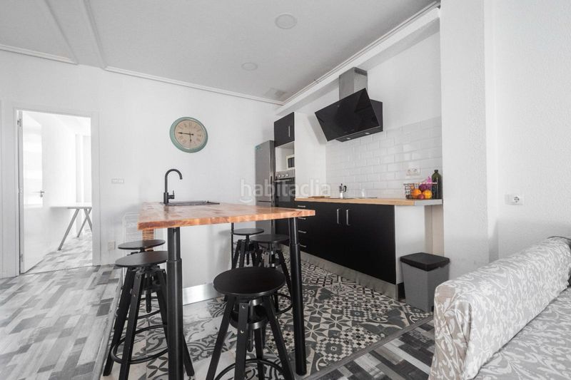 Foto 00213bf7-a84d-40ea-b027-b8863f883e50. Rent flat in Albors Valencia